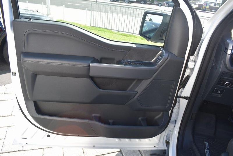 New 2025 Ford F-150 XLTImage 14