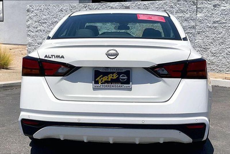 Used 2024 Nissan Altima 2.5 SImage 3