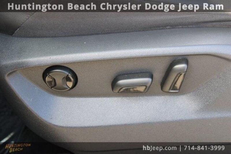 2018 Volkswagen Tiguan 2.0T SEImage 35