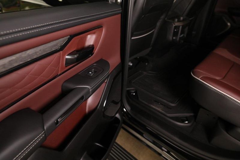 2025 RAM 1500 Limited Crew Cab 4x4 5