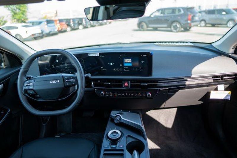 New 2025 Kia EV6 LightImage 13