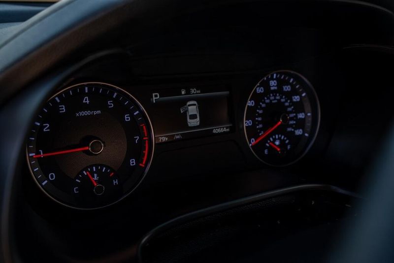 Used 2022 Kia Forte LXSImage 25