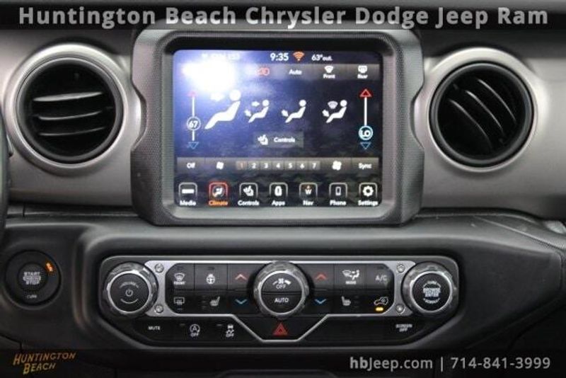 2021 Jeep Wrangler Unlimited WillysImage 16