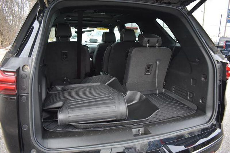 Used 2023 Chevrolet Traverse PremierImage 21