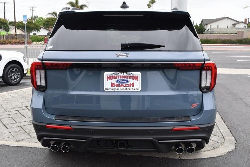 New 2025 Ford Explorer STImage 9