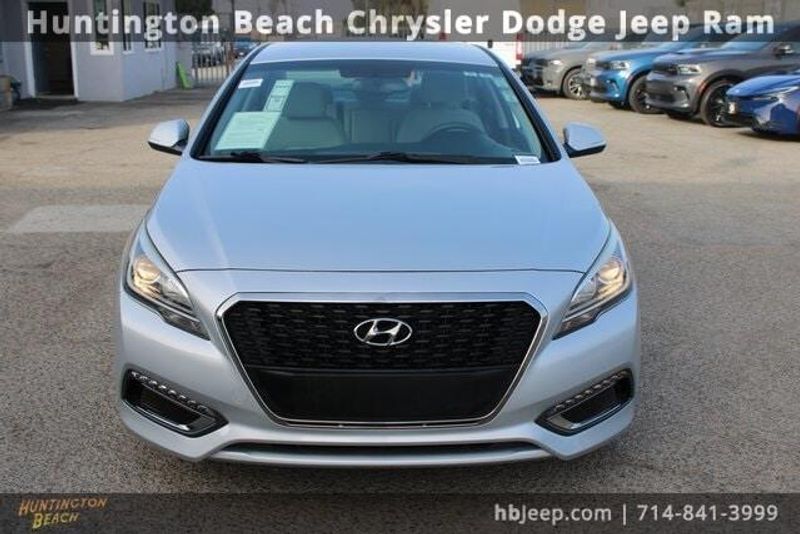 2017 Hyundai Sonata Hybrid SEImage 2