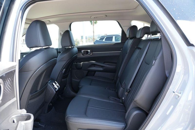 New 2026 Kia Sorento EXImage 13