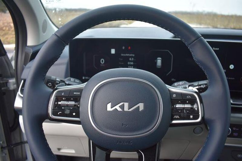 New 2026 Kia Carnival Hybrid SXImage 32