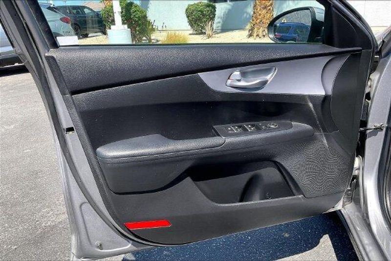 Used 2023 Kia Forte LXSImage 22