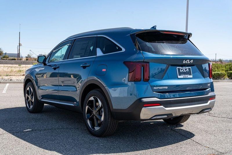 New 2026 Kia Sorento Hybrid EXImage 5