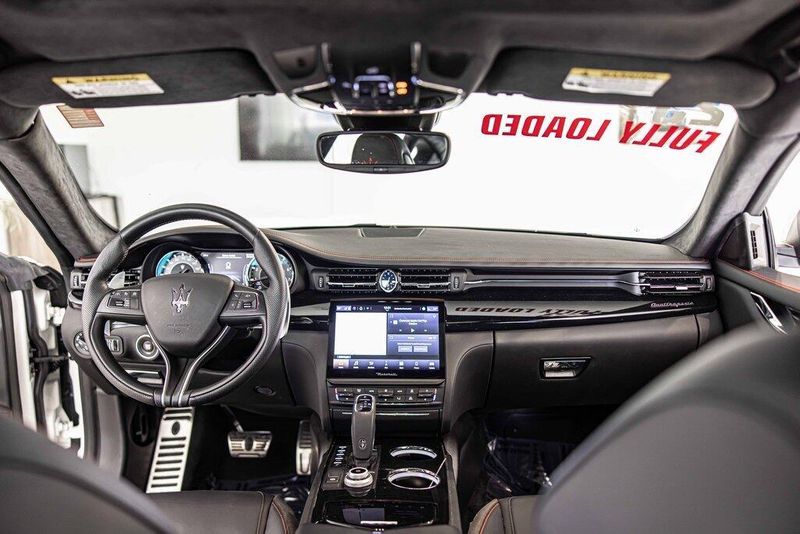 2023 Maserati Quattroporte Modena Q4 photo 35