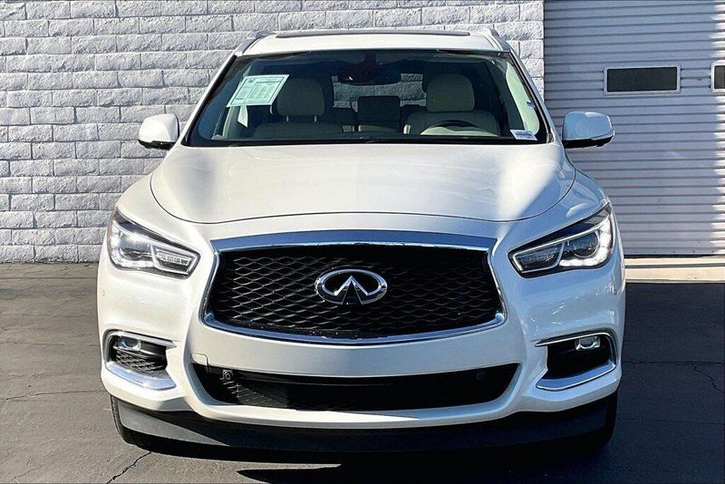 Used 2020 INFINITI QX60 LuxeImage 2