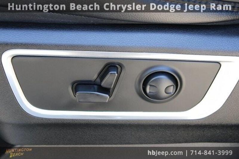 2022 RAM 1500 LaramieImage 42