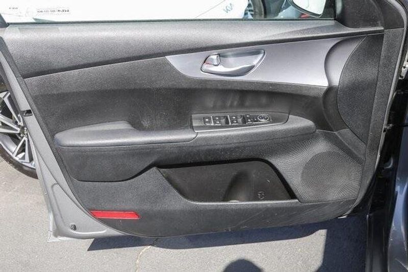 2022 Kia Forte LXSImage 20