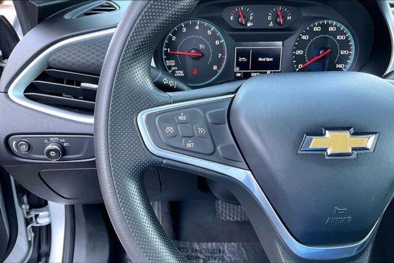 Used 2022 Chevrolet Malibu LTImage 18