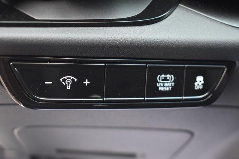 New 2026 Kia Niro LXImage 22