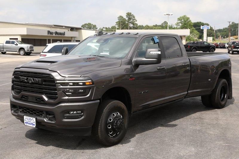 2025 RAM 3500 Laramie Crew Cab 4x4 8