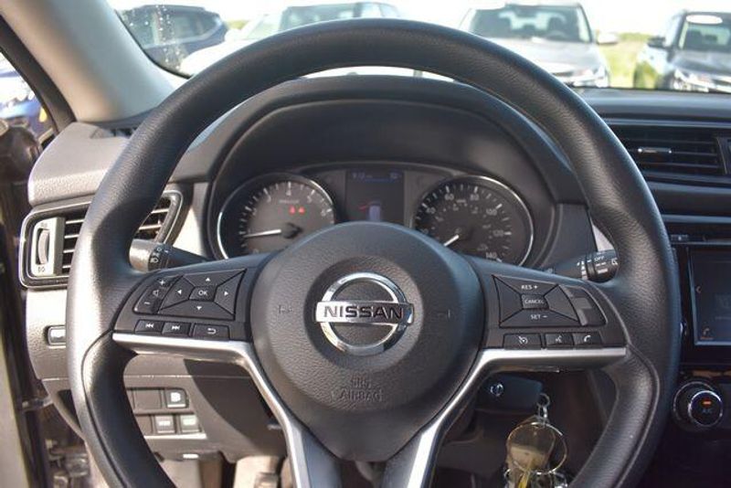 Used 2018 Nissan Rogue SImage 27