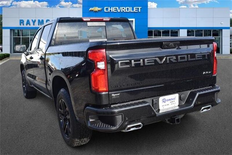 2024 Chevrolet Silverado 1500 RSTImage 5