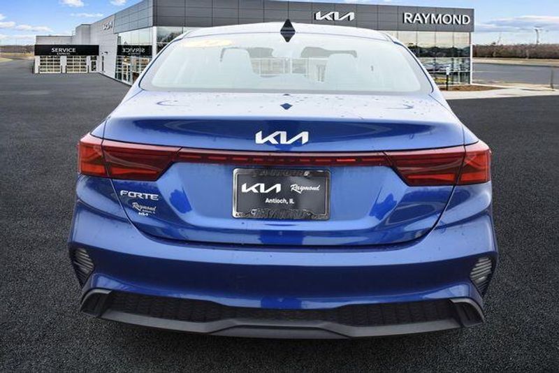 Used 2024 Kia Forte LXSImage 4