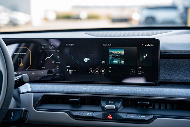 New 2026 Kia EV9 WindImage 23