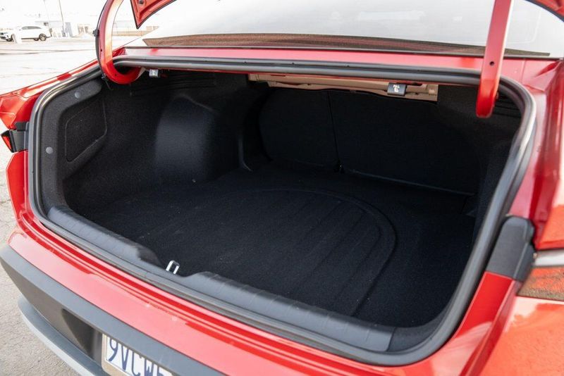 Used 2025 Kia K4 LXSImage 10