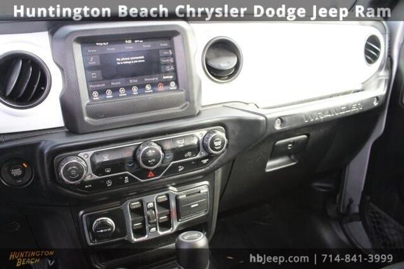 2021 Jeep Wrangler Unlimited IslanderImage 14