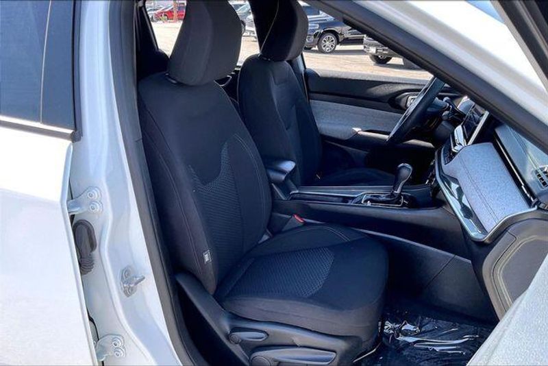 Used 2025 Jeep Compass SportImage 6