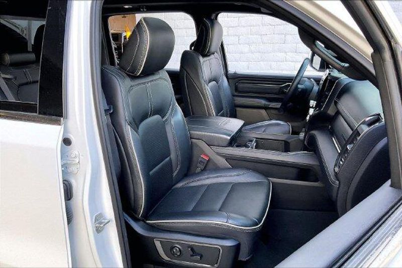 Used 2024 RAM 1500 LimitedImage 6