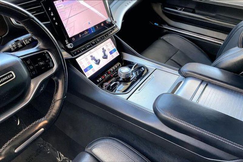 2022 Jeep Grand Wagoneer Series IImage 17