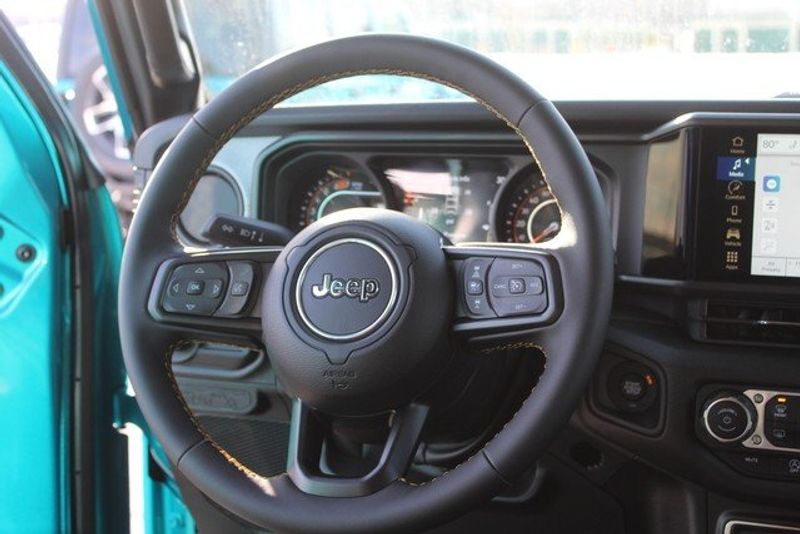 2024 Jeep Wrangler 4-door Willys