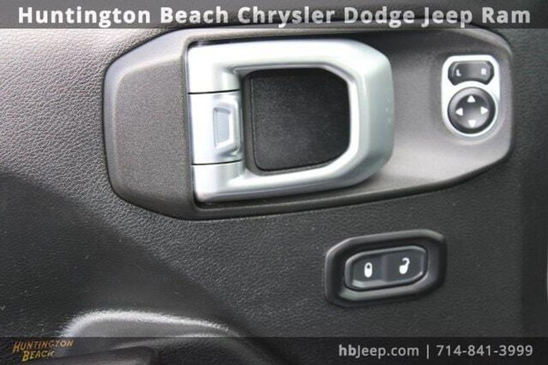 2021 Jeep Wrangler Unlimited IslanderImage 11