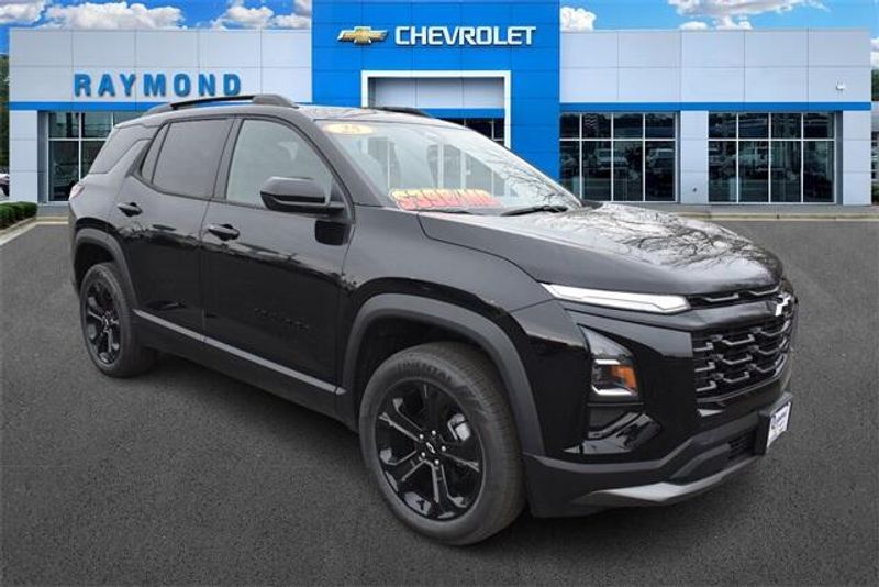2025 Chevrolet Equinox LTImage 10