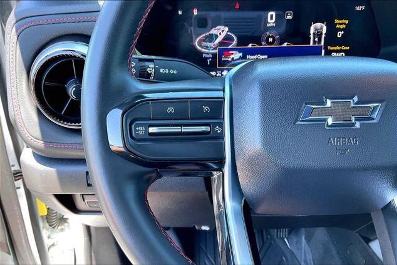 Used 2024 Chevrolet Colorado Z71Image 18