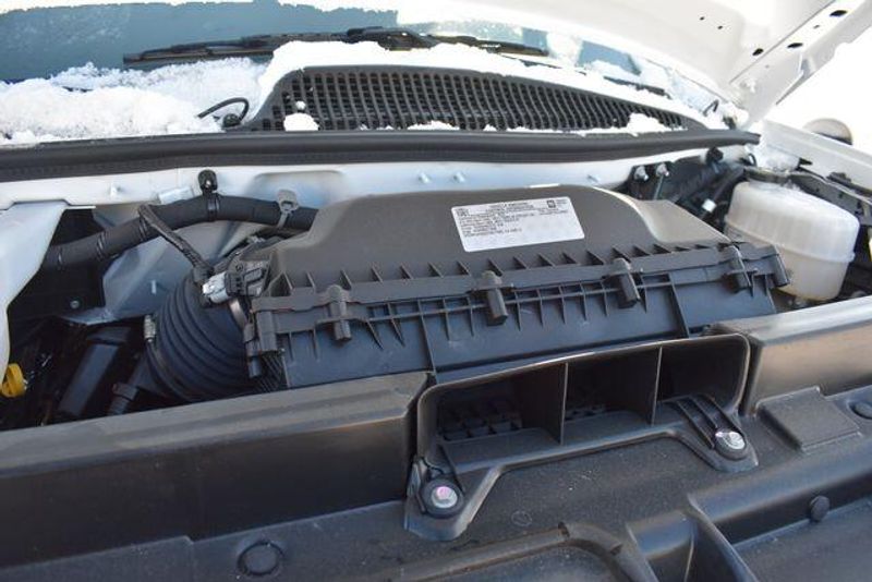 New 2025 Chevrolet Express 3500 Work VanImage 29