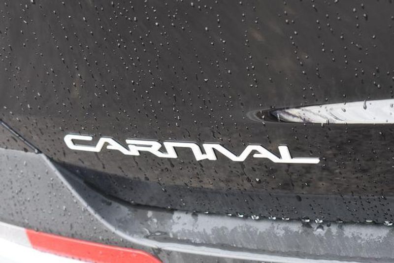 New 2026 Kia Carnival EXImage 17
