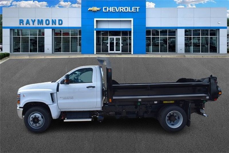 2024 Chevrolet Silverado 4500HD Work TruckImage 7