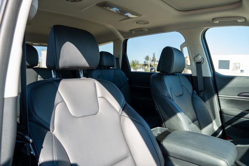 Used 2025 Kia Telluride SImage 22