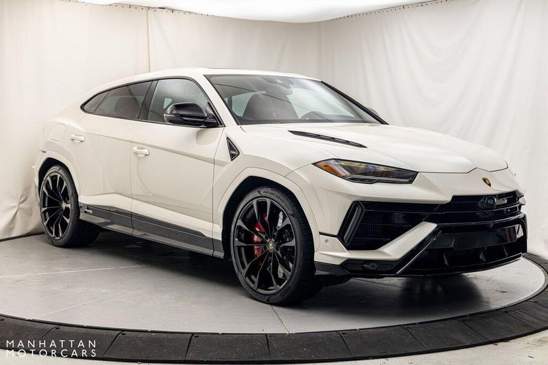 2024 Lamborghini Urus SImage 7