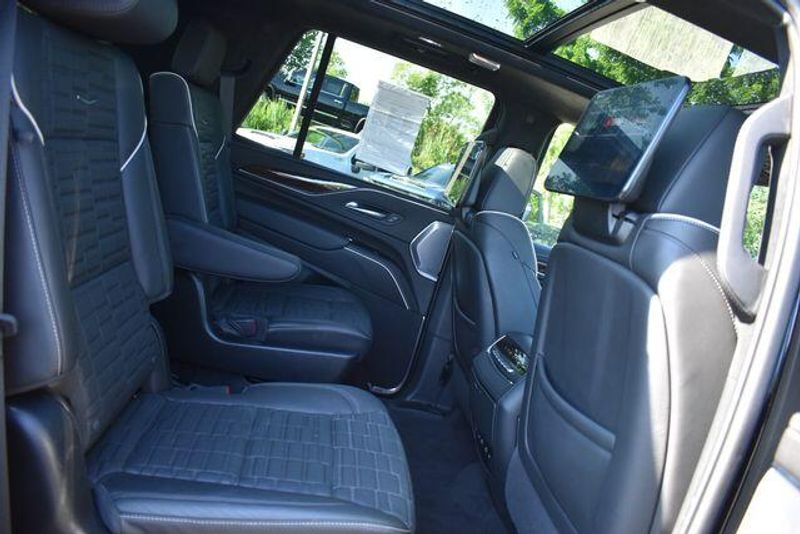 Used 2024 Cadillac Escalade Sport PlatinumImage 20