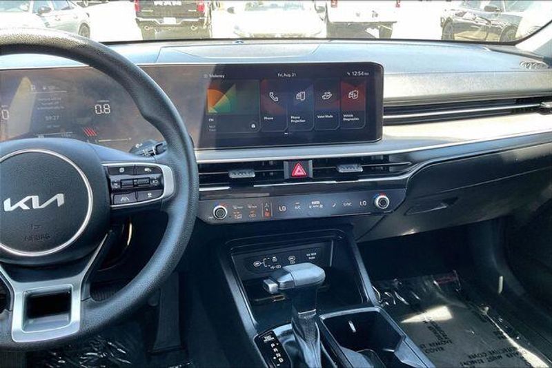 Used 2025 Kia K5 LXSImage 5