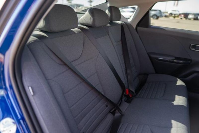 New 2025 Kia K4 EXImage 15