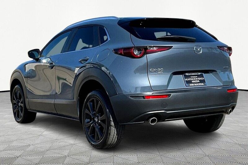 2022 Mazda CX-30 2.5 S Carbon EditionImage 8