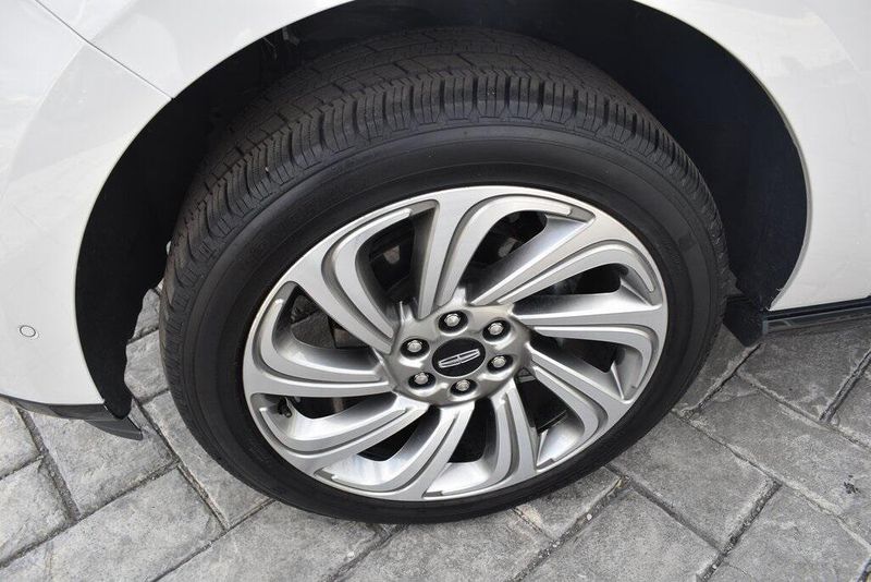 2023 Lincoln Navigator ReserveImage 4