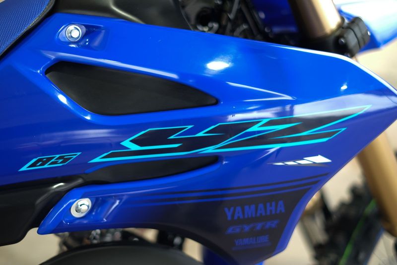 2024 YAMAHA YZ85LW in a BLUE exterior color. Family PowerSports (877) 886-1997 familypowersports.com 