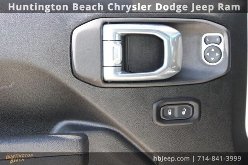2022 Jeep Wrangler Unlimited Sport AltitudeImage 11