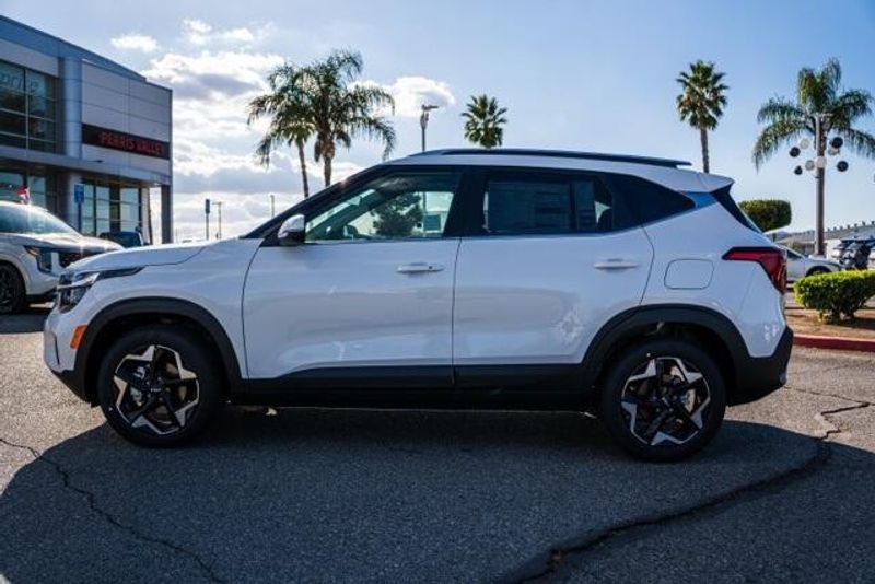 New 2026 Kia Seltos LXImage 4