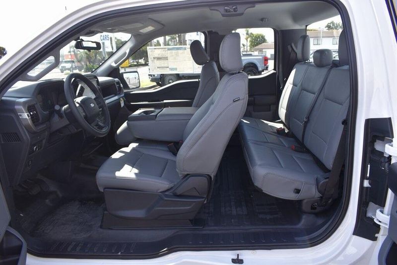 New 2025 Ford F-150 XLImage 7