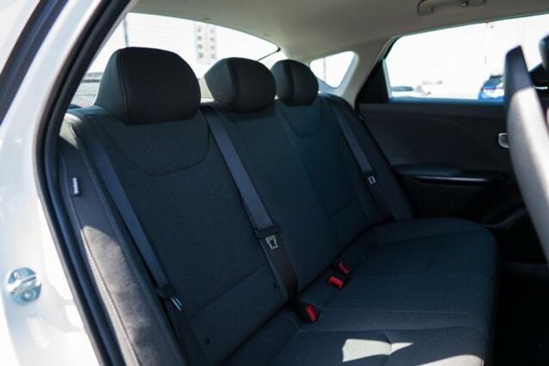 2025 Kia K4 LXImage 10