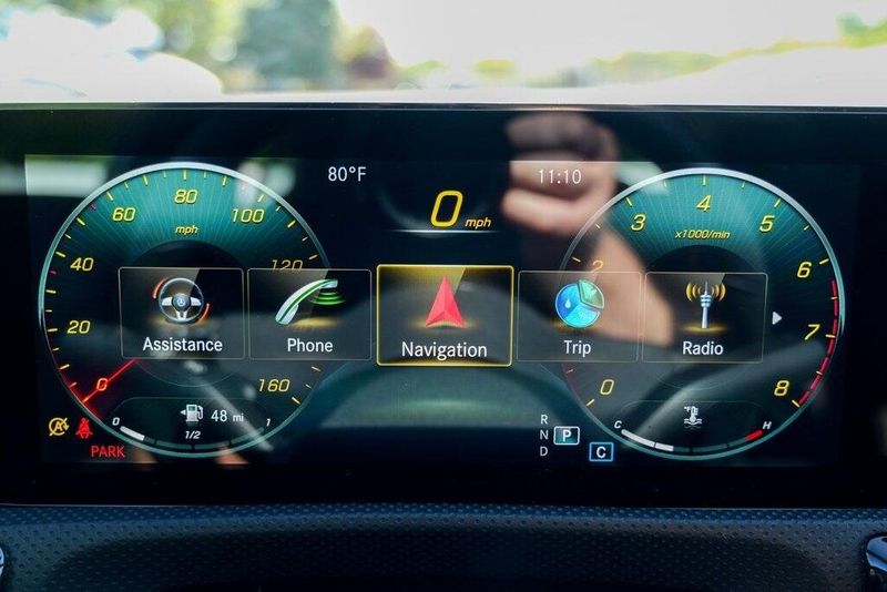 2022 Mercedes Benz CLA 250 photo 39